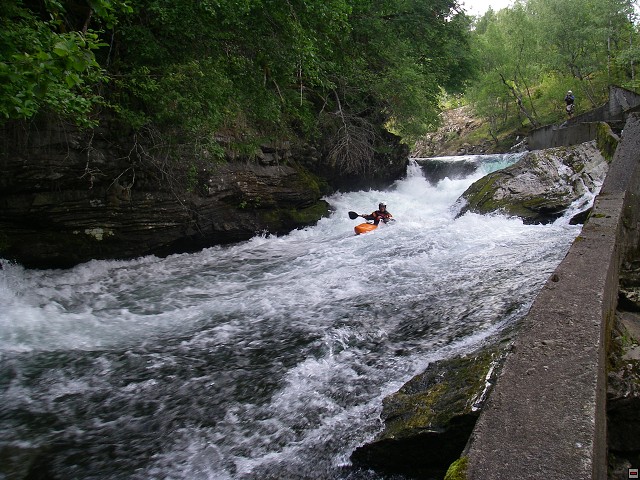 img00015.jpg